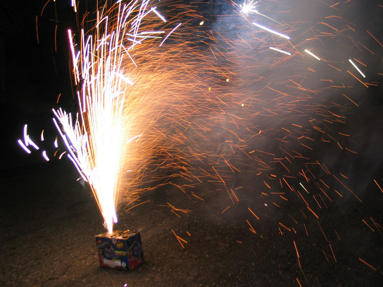 2006 4th of July Fireworks - ./images/IMG_7728.jpg 