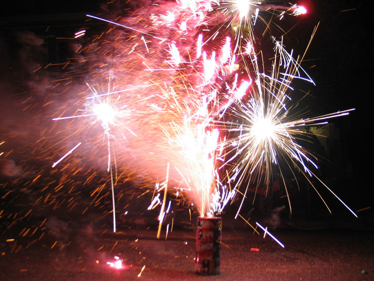 2006 4th of July Fireworks - ./images/IMG_7744.jpg 