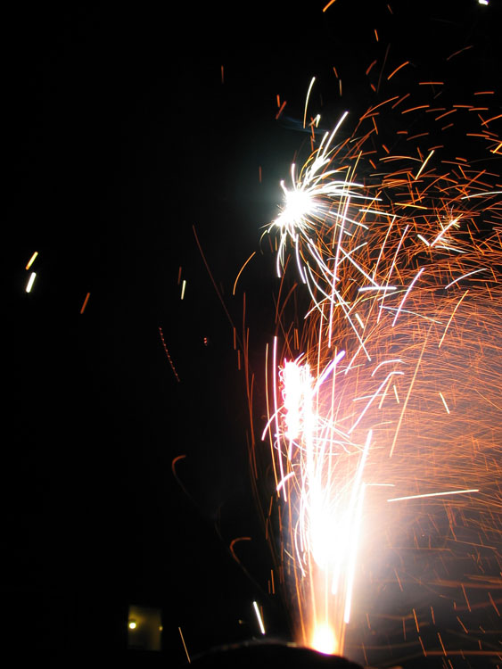 2006 4th of July Fireworks - ./images/IMG_7757.jpg 