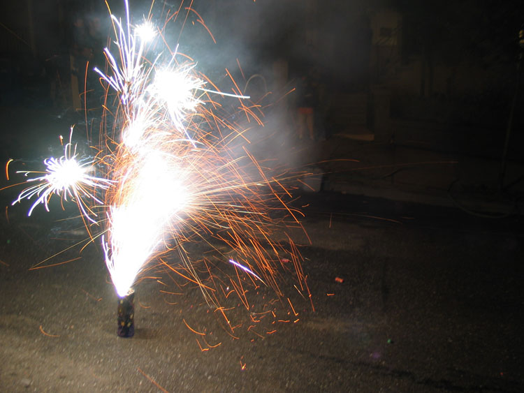 2006 4th of July Fireworks - ./images/IMG_7759.jpg 